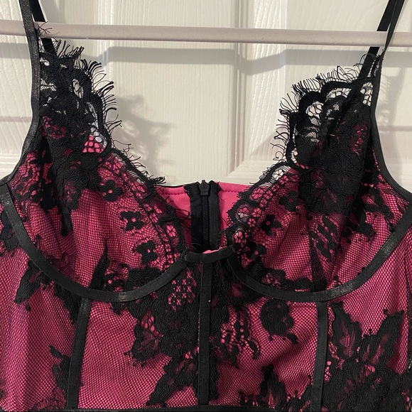 Superdown Pink Black Lace Overlay Bustier Dress Sz M NWT - Picture 3 of 7
